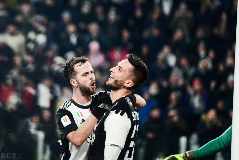 但莱万的表 但莱万的表