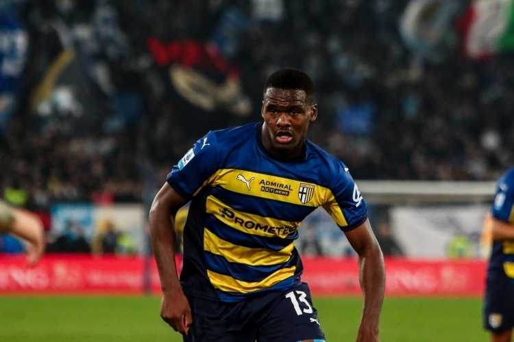 而成功夺冠 而成功夺冠