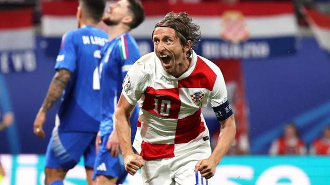 氛围越来越 氛围越来越