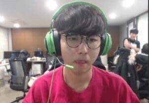 与此同时 与此同时