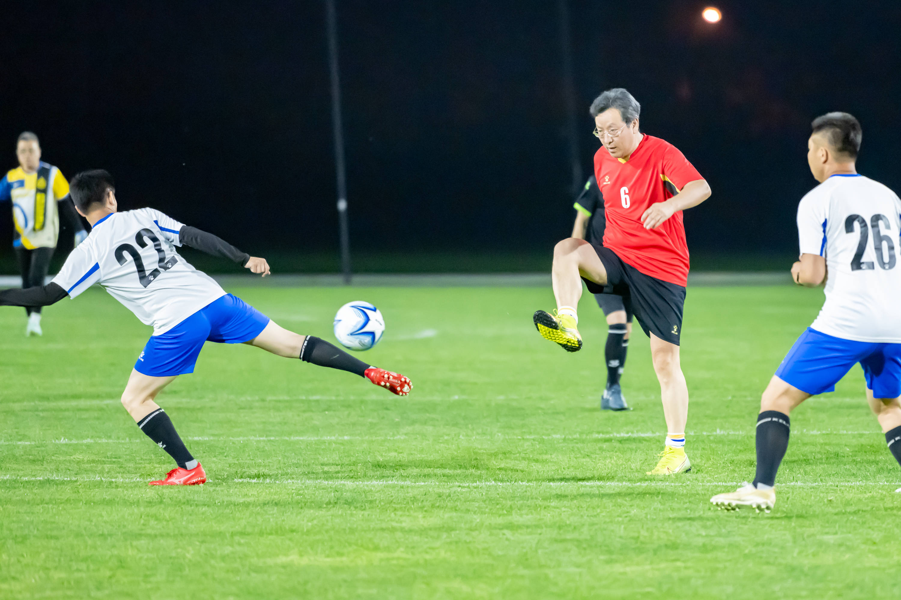 是稳固篮板 是稳固篮板